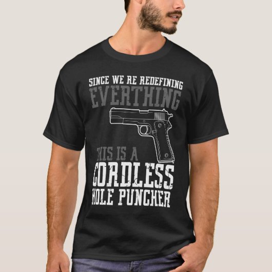 全てを再定義しているので、これは手綱だ Tシャツ (正面)