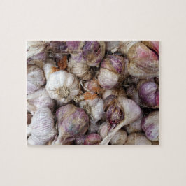 全体のニンニク球根とピンクのニンニクの背景 ジグソーパズル