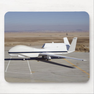 全体的なタカの無人の航空機 マウスパッド