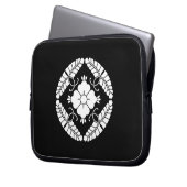 八つ藤 ラップトップケース ラップトップスリーブ (正面左)