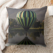 八木間川の熱気球 クッション (ブランケット)