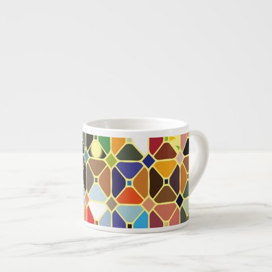 八角形の形状を持つ複数の幾何学的パターン エスプレッソカップ (正面右)