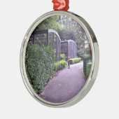 公園で2人の子供 メタルオーナメント (左)