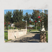 公園のはがきに通る道