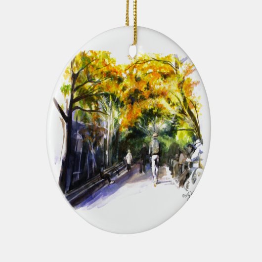 公園のオーナメントを通る歩行 セラミックオーナメント (右)