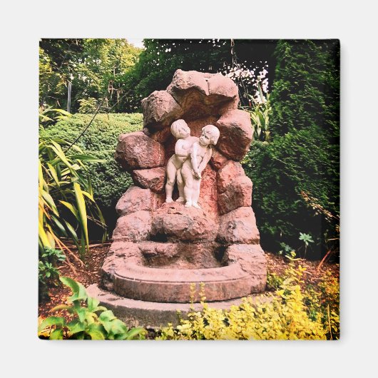 公園の彫刻 マグネット (正面)