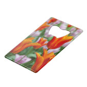 公園の明るいオレンジ色のチューリップ クレジットカード栓抜き (裏面アングル)