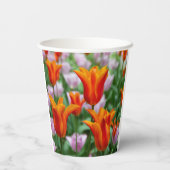 公園の明るいオレンジ色のチューリップ 紙コップ (裏面)