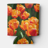 公園の明るいオレンジ色のチューリップ 缶クーラー (正面)