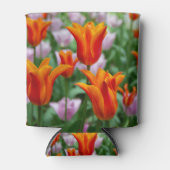 公園の明るいオレンジ色のチューリップ 缶クーラー (正面)