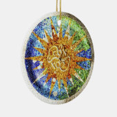 公園のGuellのモザイクオーナメント セラミックオーナメント (右)