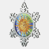 公園のGuellのモザイク スノーフレークピューターオーナメント (右)