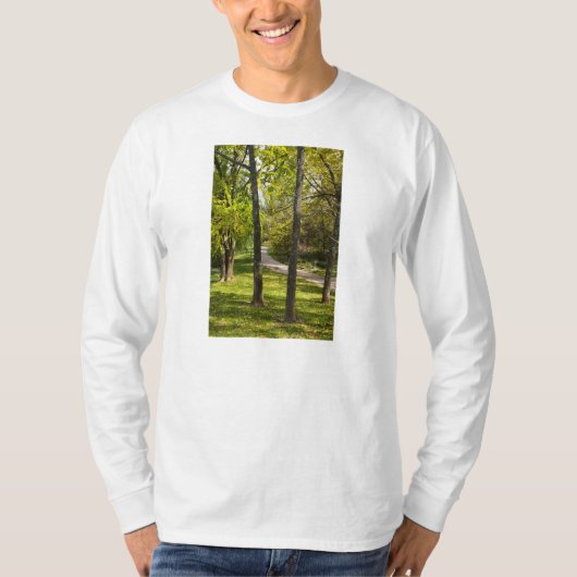 公園を散歩すること Tシャツ (正面)