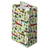 公園を散歩するダックスフント スモールペーパーバッグ (裏面アングル)