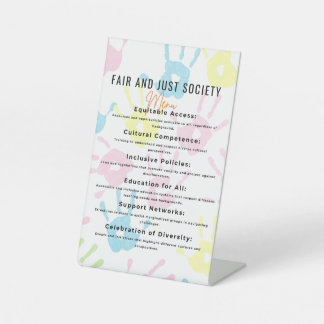 公平とダイバーのためのインクルーシブなコミュニティ 台座サイン