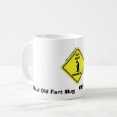 公式の古い屁のマグ コーヒーマグカップ (正面左)
