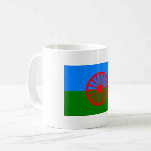 公式のRomanyのジプシーの旗 コーヒーマグカップ (正面左)