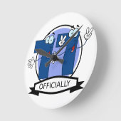 公式77誕生日バナー ラウンド壁時計 (傾斜)