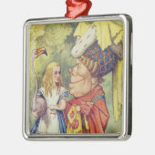 公爵夫人を持つアリス メタルオーナメント (左)