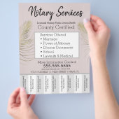 公証人サービスピンクの金ゴールドビジネスの切り取りストリップ チラシ (手)