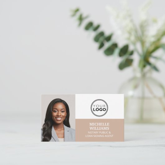 公証人署名代理人フォトロゴQRコードベージュ 名刺 (スタンド正面)