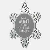 公誇りを持った式10代の若者の叔母 スノーフレークピューターオーナメント (右)