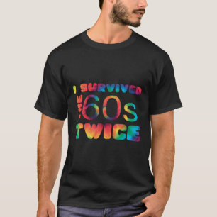 六生き延び十分のTシャツを二枚着 Tシャツ