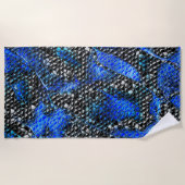 六角のモザイクまたは魚の鱗状の黒から王室の青 ビーチタオル (正面)
