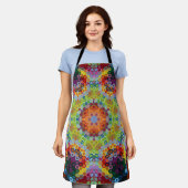 六角マンダラグリーンピンクとオレンジ エプロン (着用した状態)