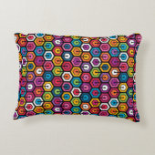 六角形のカラフルで幾何学的なパターン アクセントクッション (裏面)