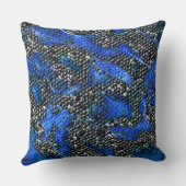 六角形のモザイクまたは青と灰色から黒まはかりで測で クッション (裏面)