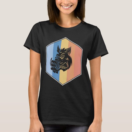 六角形のレトロ色のイノシシ Tシャツ (正面)