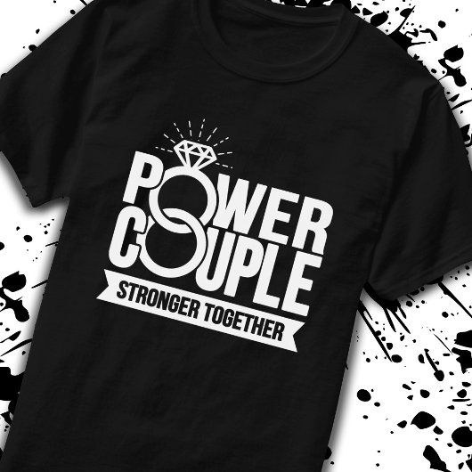 共に結婚した強婚約したいカップル Tシャツ