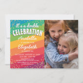 共同カラフル兄弟姉妹フォトバースデーパーティー 招待状 (正面)