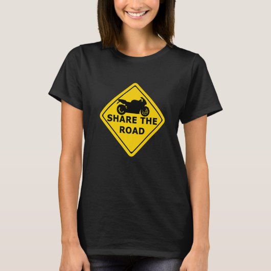 共有ザロードサインモーターバイクバイクもしくは自転車に乗る人2ホイールモート Tシャツ (正面)