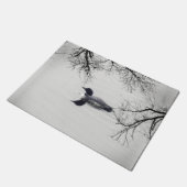 共通の水潜り鳥は冬の北湖で泳ぎます ドアマット (アングル)