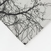 共通の水潜り鳥は冬の北湖で泳ぎます フリースブランケット (角)