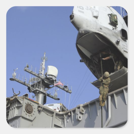 兵が縄を切って縄を張る スクエアシール (正面)