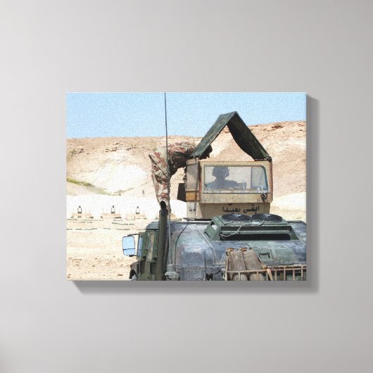 兵士がイラク軍兵士を指導する キャンバスプリント (正面)