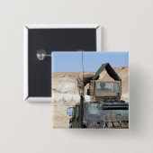 兵士がイラク軍兵士を指導する 缶バッジ (正面&裏面)