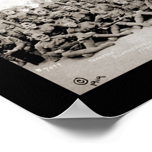 兵士がロシアを返す写真1919 ポスター (角)