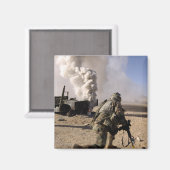 兵士が制御された爆発に反応する マグネット (正面/裏面)
