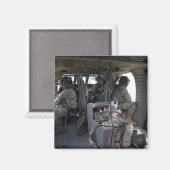 兵士が危険を警戒する マグネット (正面/裏面)