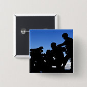 兵士のシルエット 缶バッジ (正面&裏面)