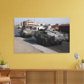 兵士のパトロール キャンバスプリント (インサイチュ (リビング))