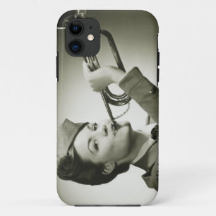 兵士のユニフォームの女性 iPhone 11 ケース