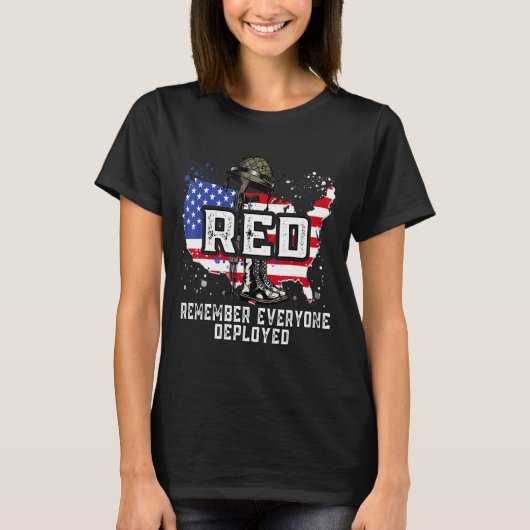 兵士の米国国旗のマップすべての展開赤を記憶 Tシャツ (正面)
