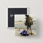 兵士の落ちたギア 缶バッジ (正面&裏面)