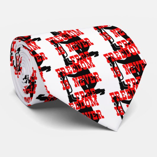 兵士は自由を越えることは決して自由ではない ネクタイ (ロール)