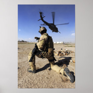 兵士はHH-60のための保証を行ないます ポスター